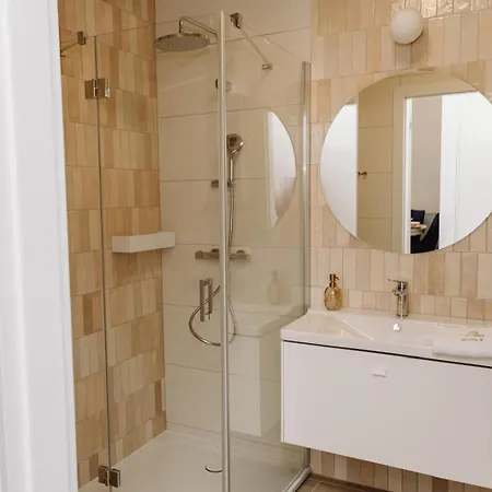 Polanki Aqua Wiola E008 - Parking Gratis *