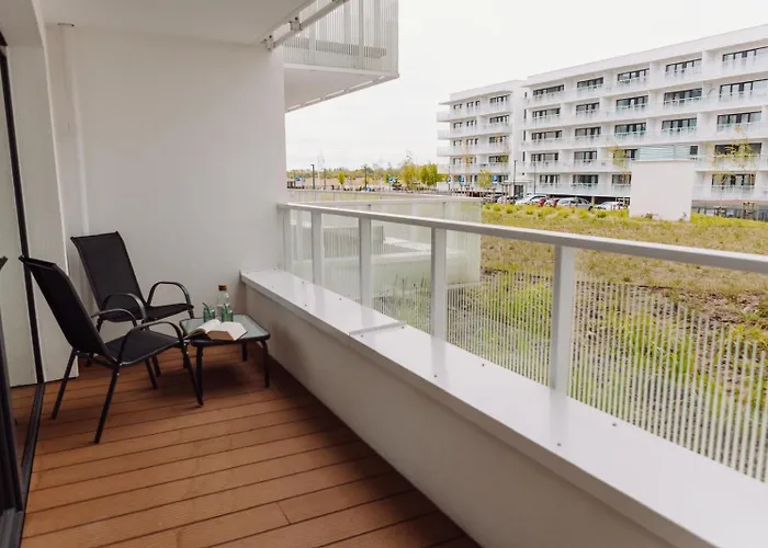 Polanki Aqua Wiola E008 - Parking Gratis